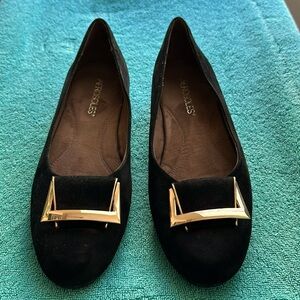 Aerosoles Good Times Black Leather Suede Gold Buckle Flat Shoes Size 7 Classic